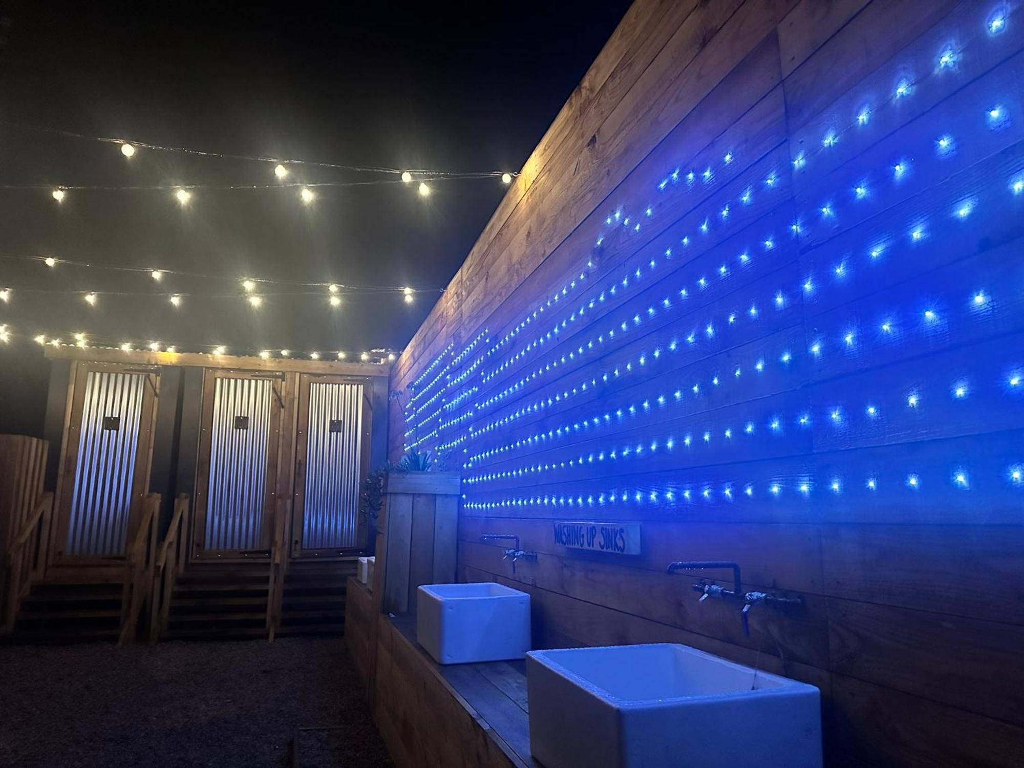 Lakeside Glamping Firecrest St Columb Major Exterior photo
